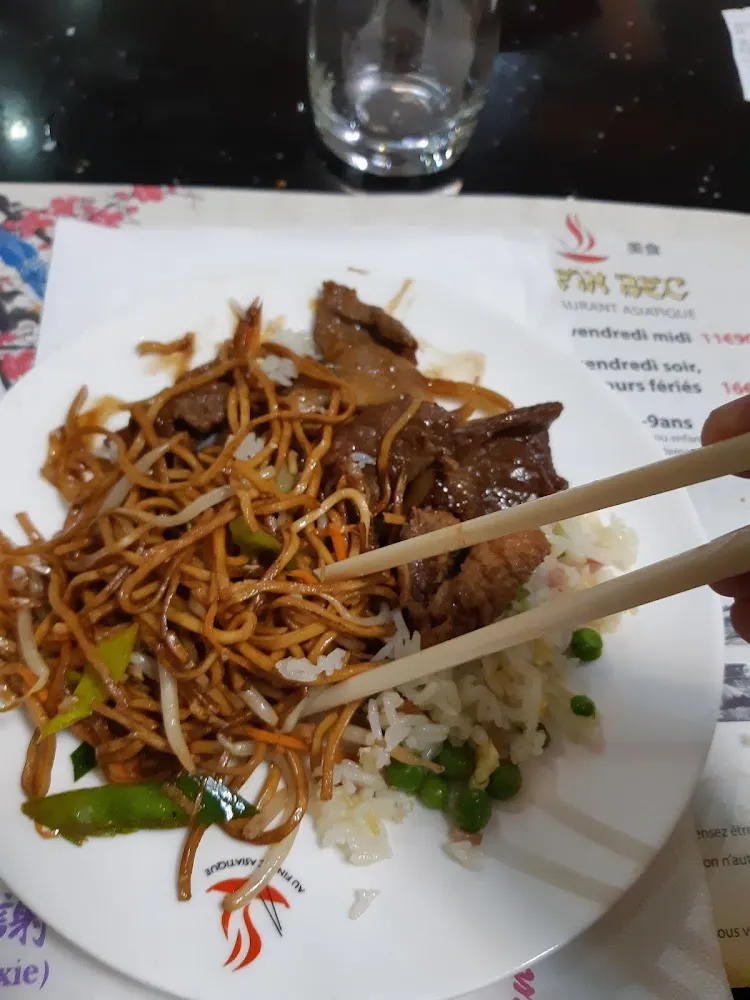 Bœuf Sauté Aux Oignons